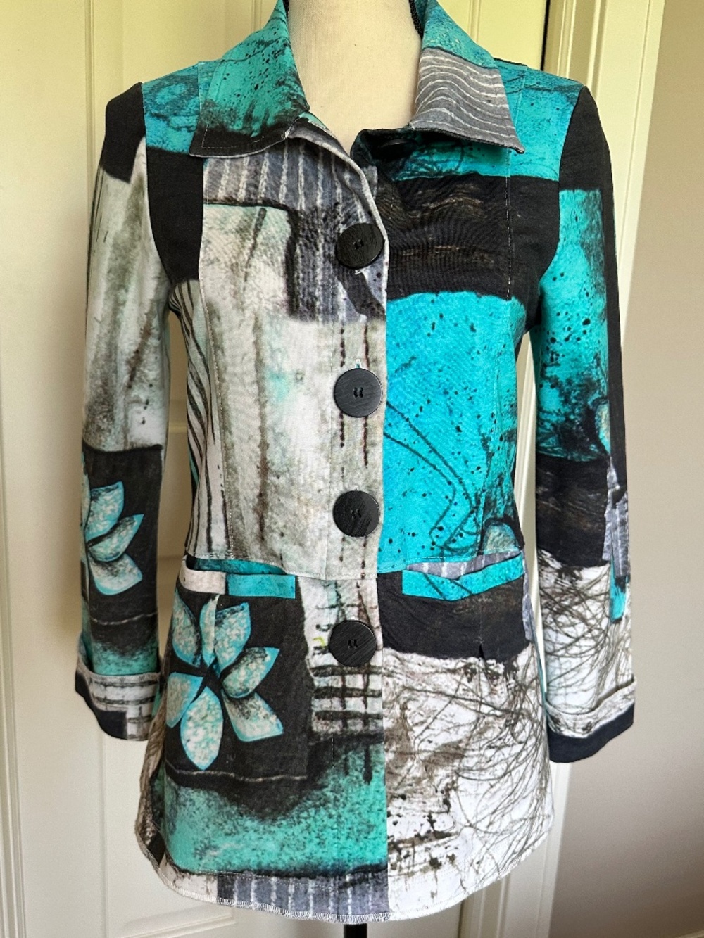 Simply Art by Dolcezza, XS, Turquoise/Black/White Abstract Art Design